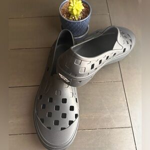 MTE Slip-On TRK VANS Shoe